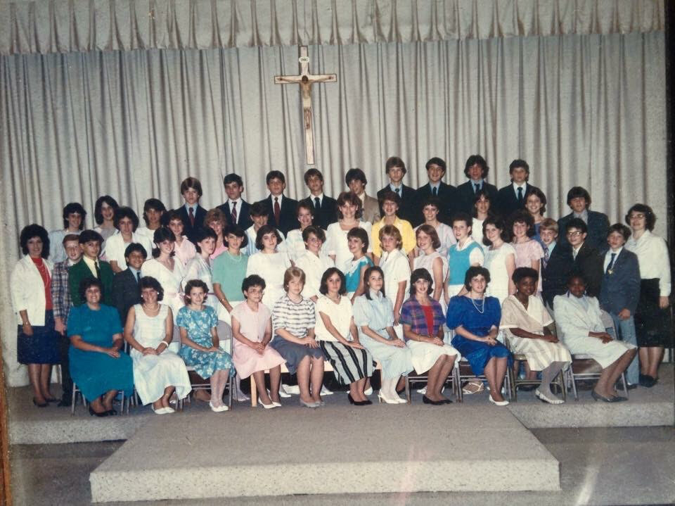 Class photo of eighth graders